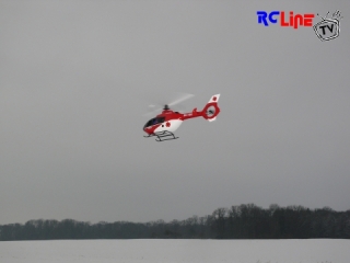 < DAVOR: EC135 im Schnee