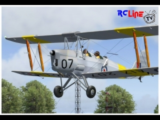 AFTER >: de Havilland DH.82 Tiger Moth