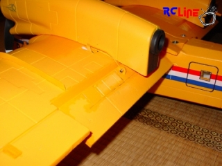 < DAVOR: HK Canadair CL-415 Flaps