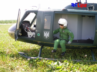 < DAVOR: Bell UH-1D