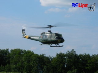 < DAVOR: Bell UH-1D